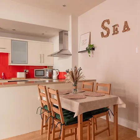 Charming Beachside Town House Ryde  Exterior photo