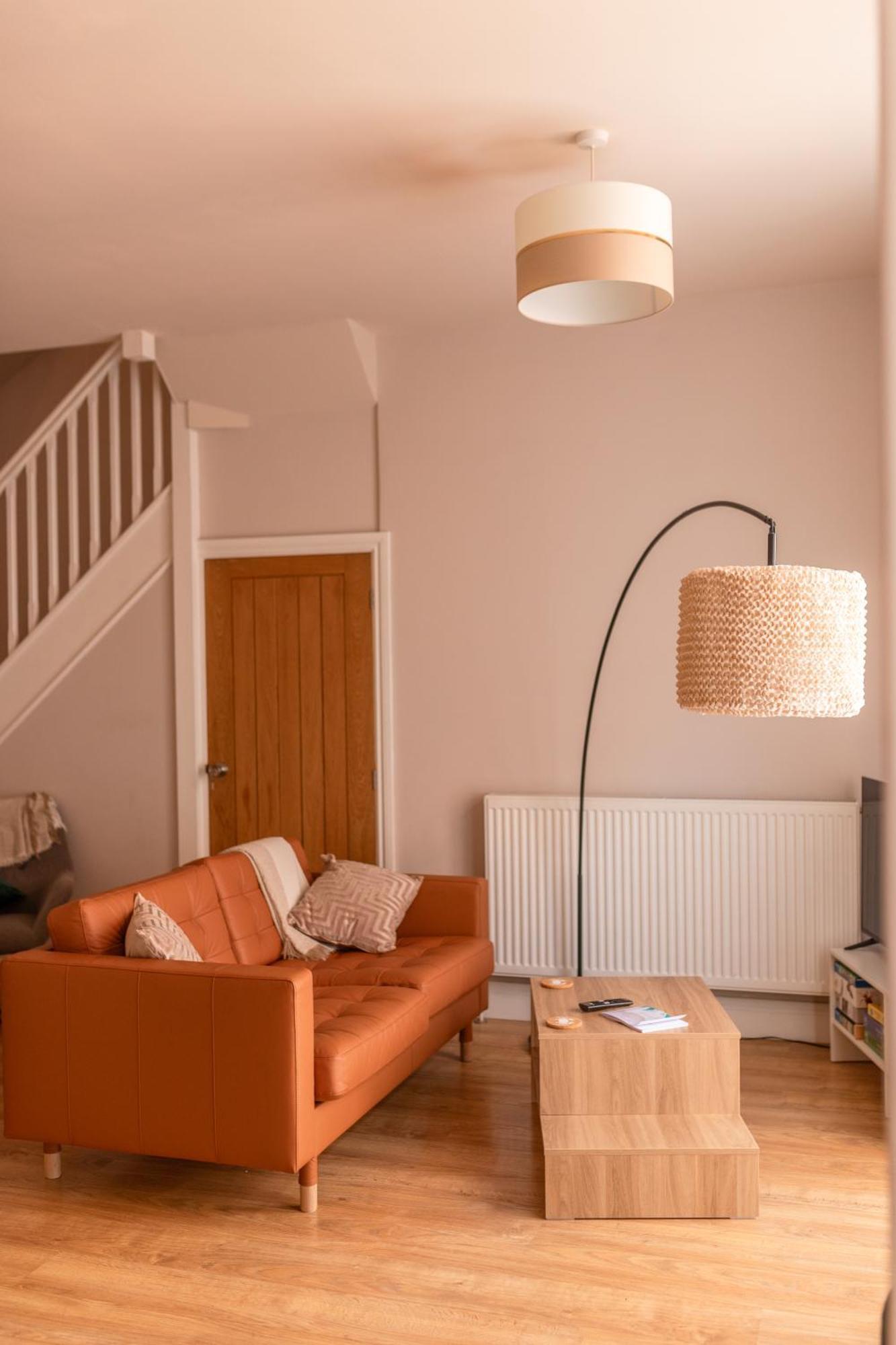 Apartment Charming Beachside Town House