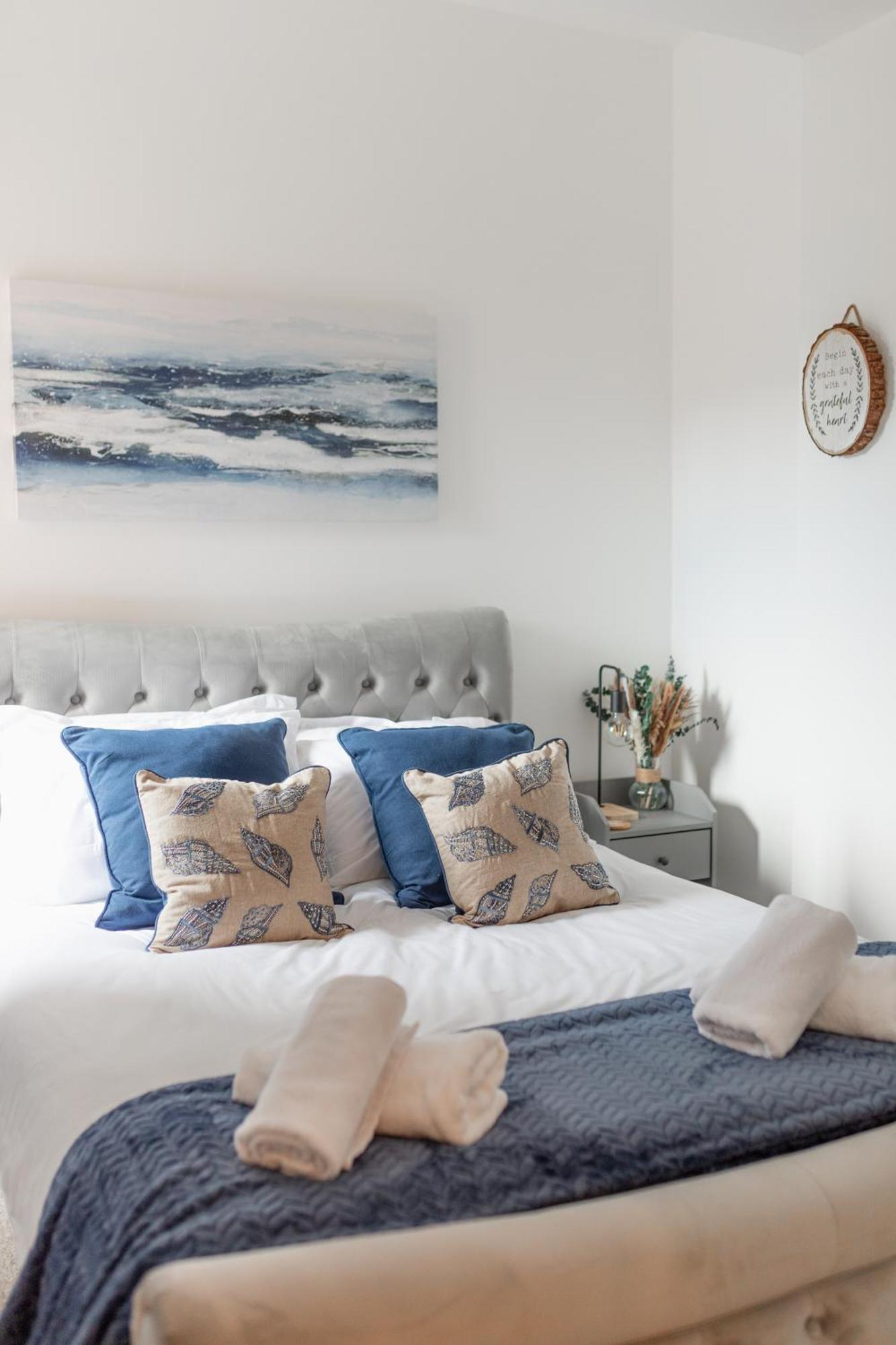 Charming Beachside Town House Apartment