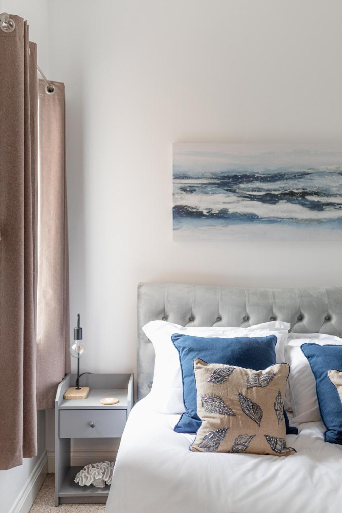 Apartment Charming Beachside Town House