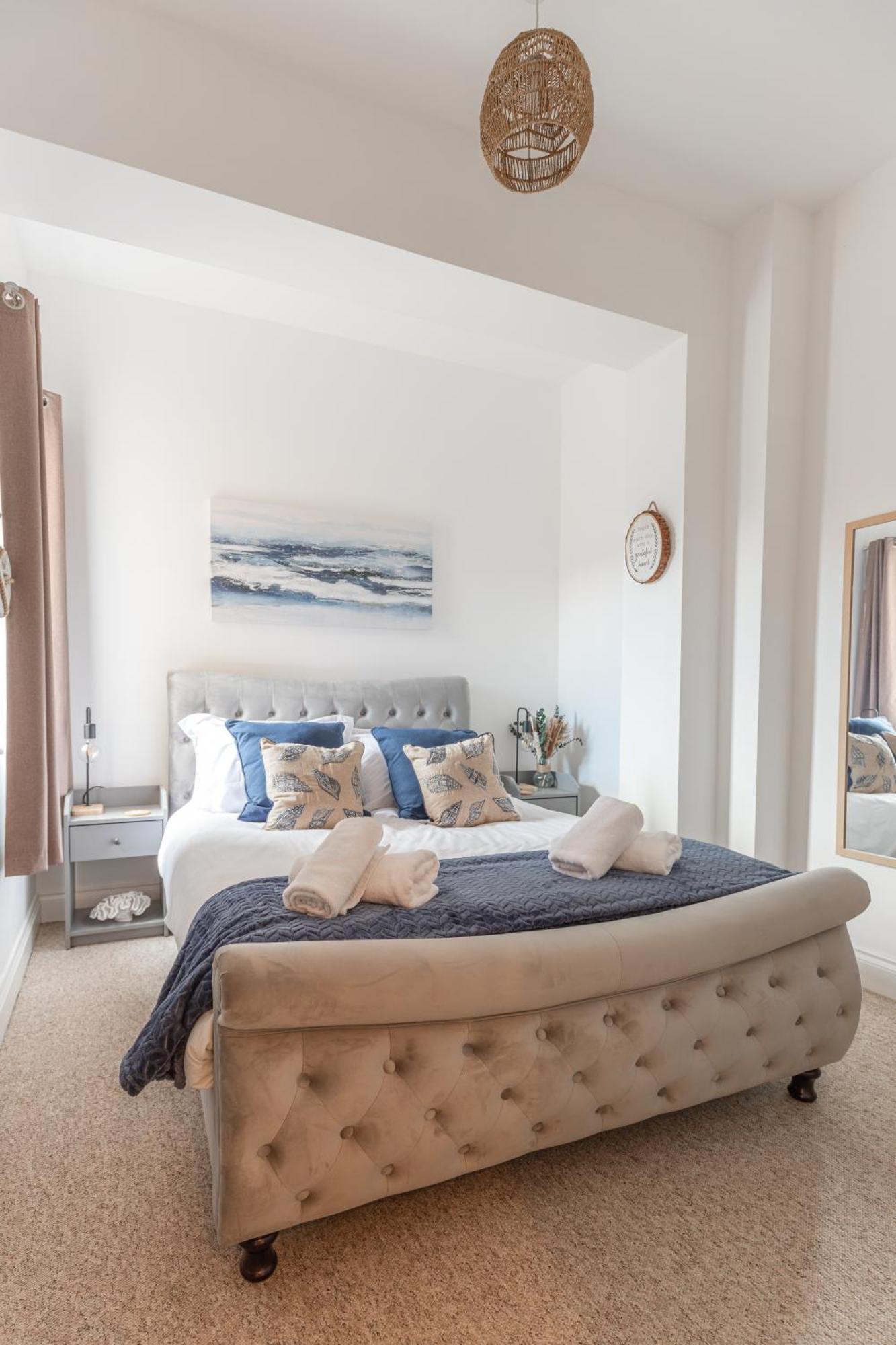 Charming Beachside Town House Ryde (Isle of Wight)